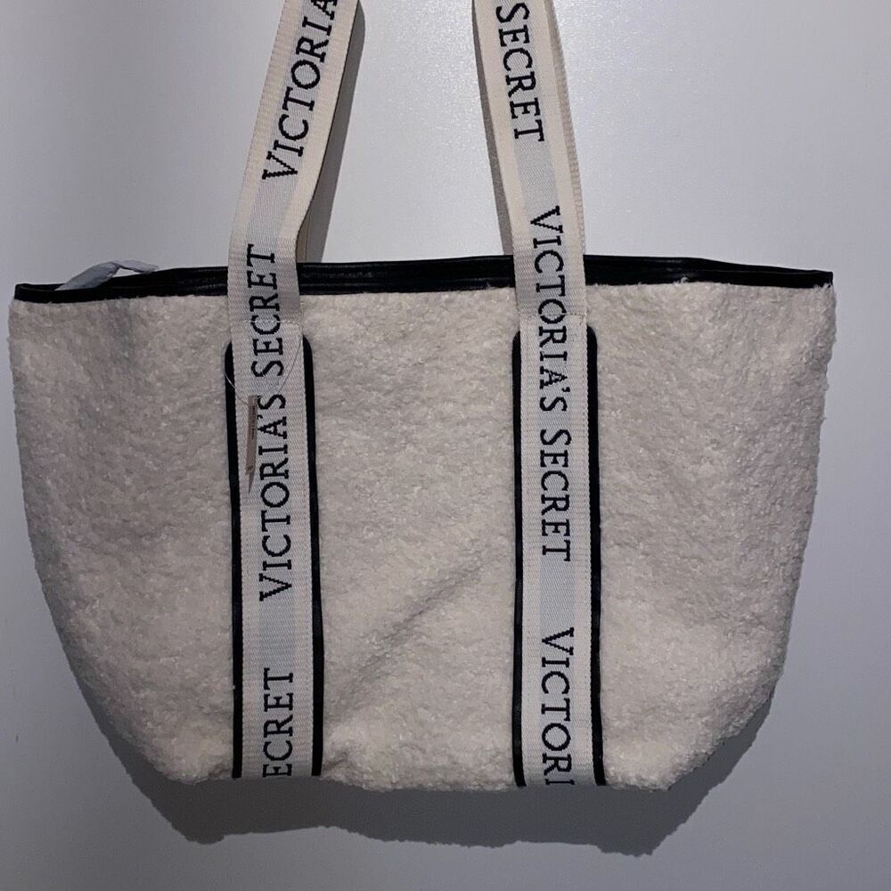 Victoria's Secret Sherpa Tote Bag Cream White Logo Strap Zip Top‎ NWT 11225889
